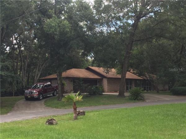 COUNTRY CLUB ESTATES