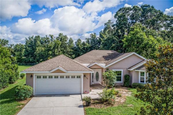 UMATILLA LAKE REGION REALTY CO