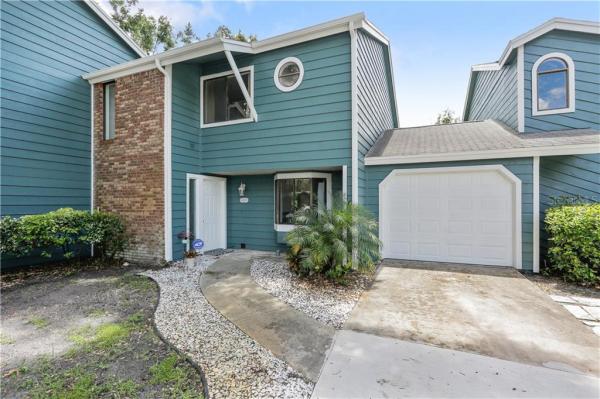 COUNTRY CORNERS CONDO