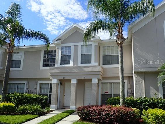 THE TOWNHOMES AT KENSINGTON