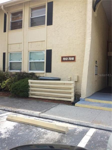 GREENS OF TOWNN COUNTRY A CONDO