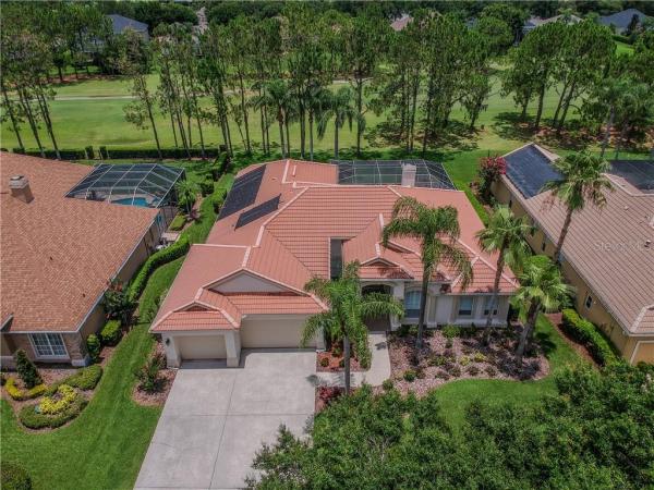 RIVER HILLS COUNTRY CLUB