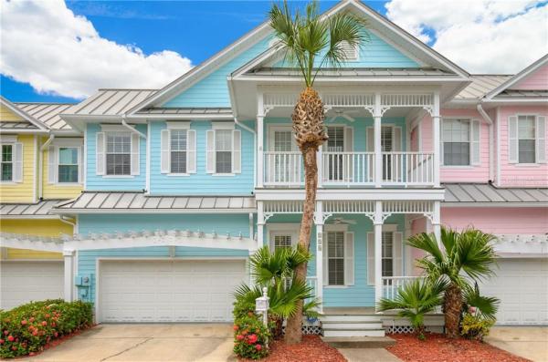 KEYS AT HARBOUR ISLAND