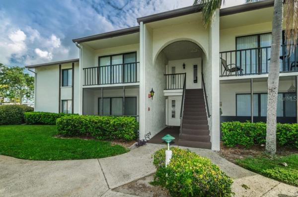 PINE RIDGE AT PALM HARBOR