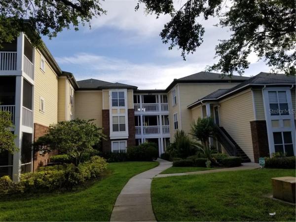 LANDINGS OF TAMPA A CONDO