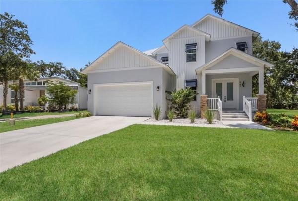 HOUSES OF INDIAN BEACH