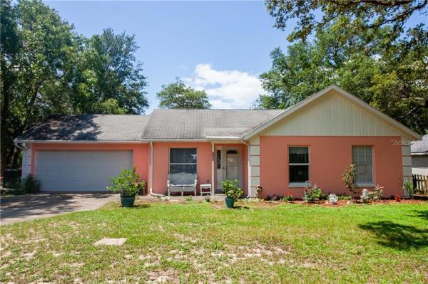 CARLTON VILLAGE PARK