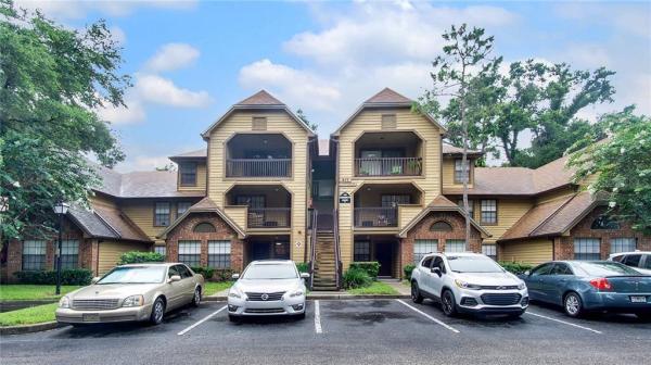 LAKEWOOD PARK A CONDO