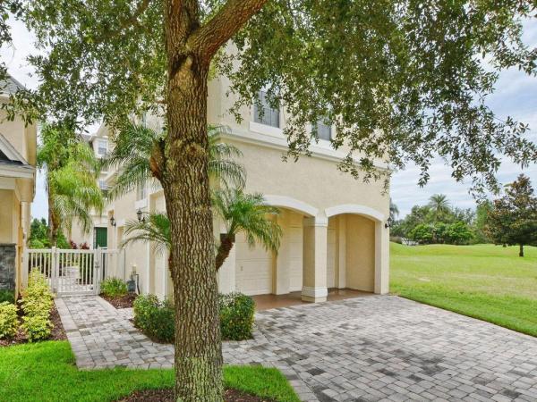 REUNION PH 02 PRCL 01 & 1A