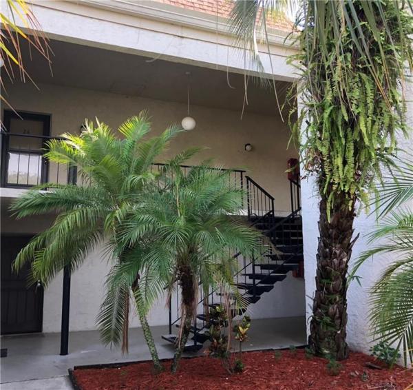 WIMBLEDON PARK CONDO 01