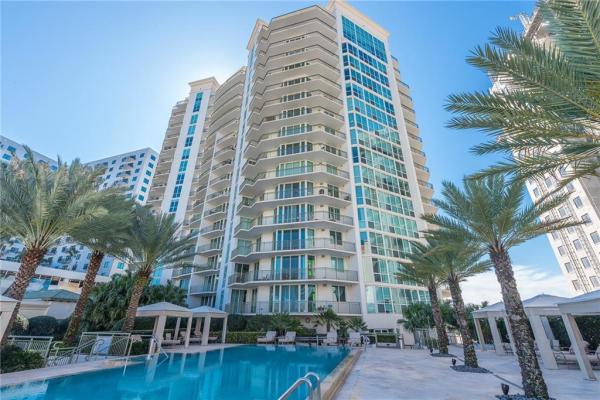 PLAZA HARBOUR ISLAND A CONDO