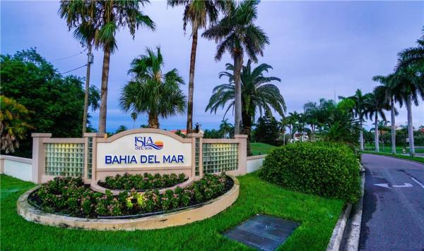 VISTA VERDE NORTH CONDO