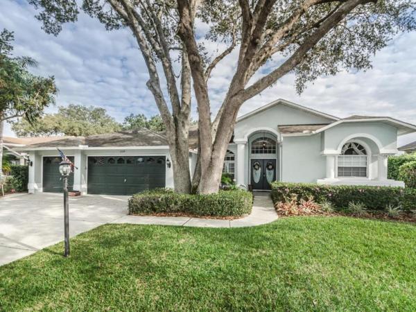 LAUREL GREEN VILLAGE