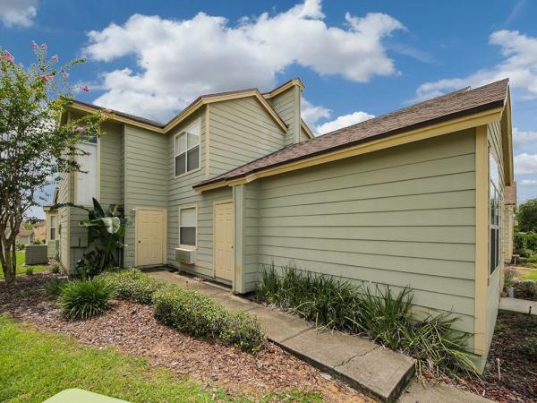 ISLAND CLUB WEST PH 02