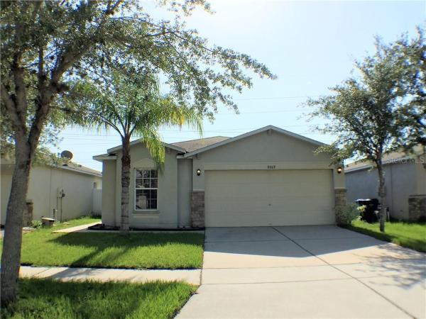 CARRIAGE POINTE PH 1