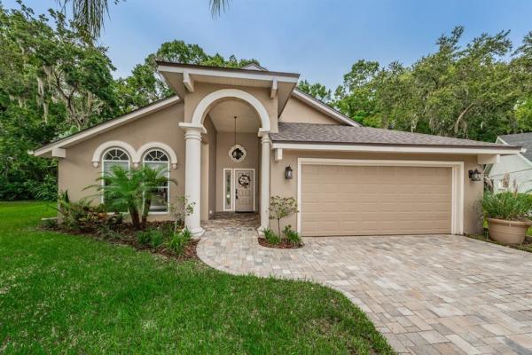 FIELDSTONE VILLAGE AT WOODFIELD