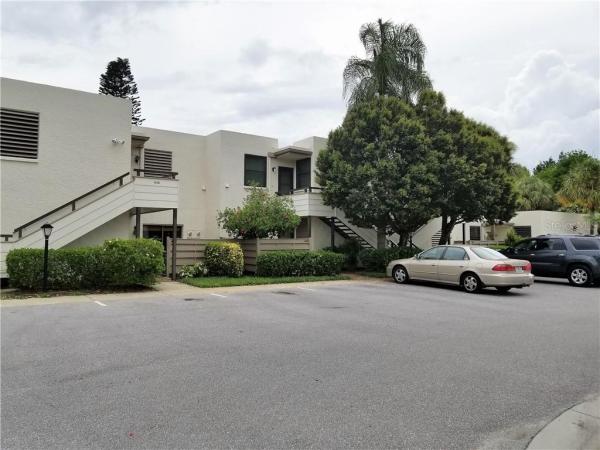 WILDEWOOD SPGS 4-D PALM TREE