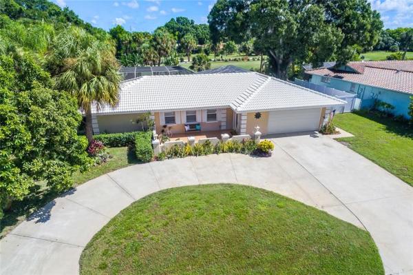 FOREST LAKES COUNTRY CLUB ESTATES