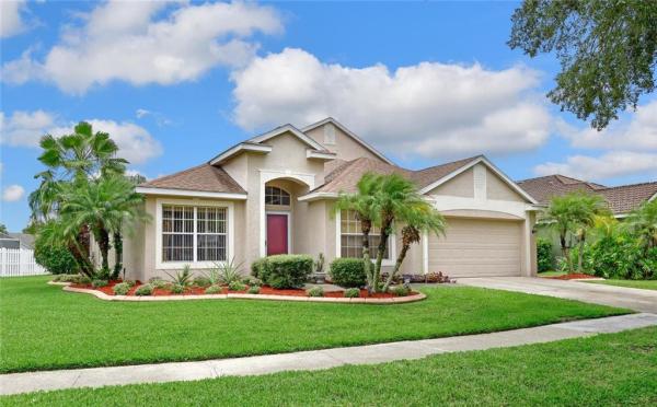 FAIRWAYS AT IMPERIAL LAKEWOODS