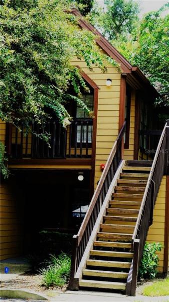 LAKEWOOD PARK A CONDO