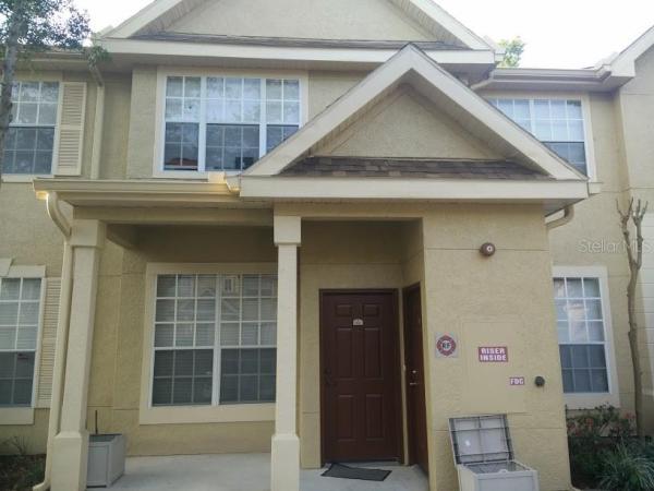 CRESCENT PLACE AT LAKE LOTUS CONDO