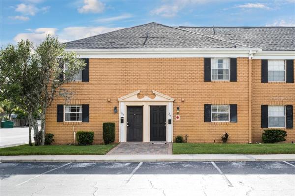 STRATFORD A WINTER PARK CONDO