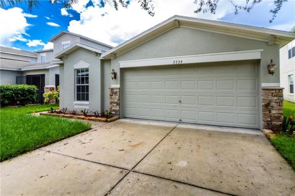 CARRIAGE POINTE PH 1