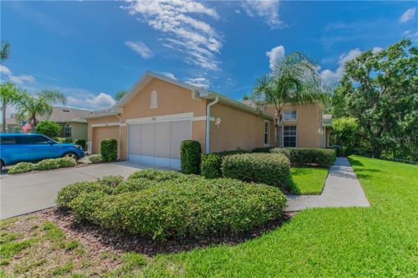 OAKLEY GREEN CONDOMINIUM