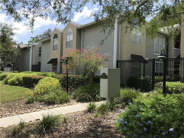 HAMILTON PLACE A CONDO