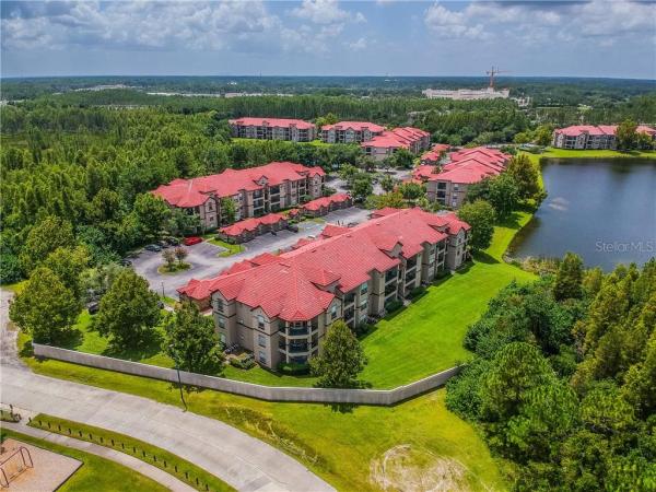 LAKEVIEW AT CALUSA TRACE