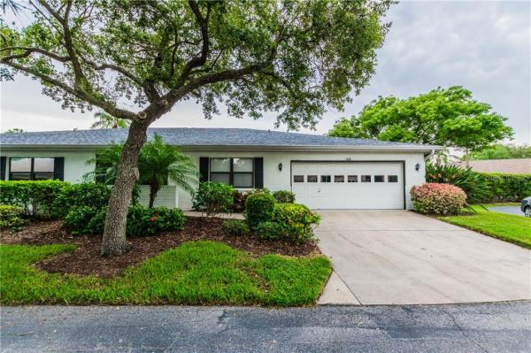 LANCASTER 02 CONDO PH 02