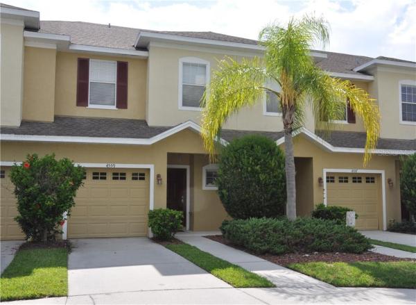 AMBERLY OAKS TOWNHOMES