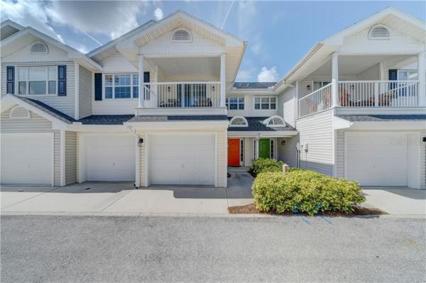 WELLINGTON PLACE TWNHS COMMUNITY