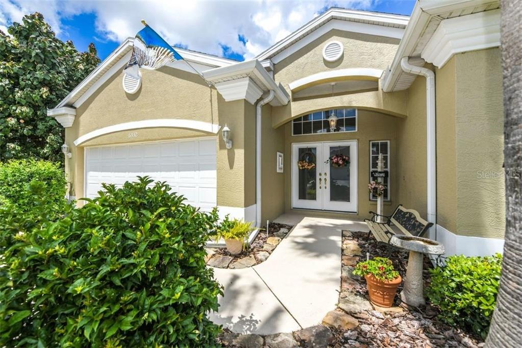 WELLINGTON CHASE - фото