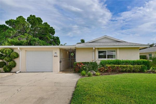 VILLAGE GREEN OF BRADENTON SC 4