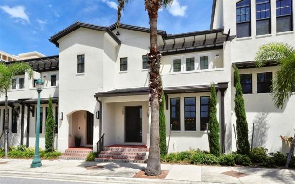 VALENCIA ROSEMARY PLACE TWNHMS