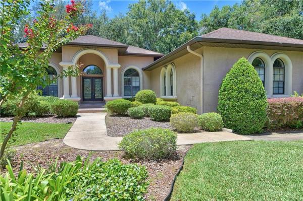 COUNTRY CLUB OF OCALA