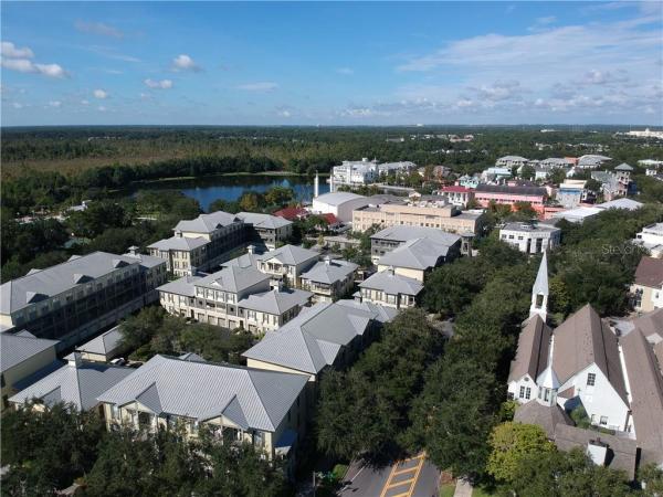 CARLYLE RESIDENCES AT CELEBRATION CONDO