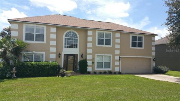 MASCOTTE DUKES LAKE PH 02