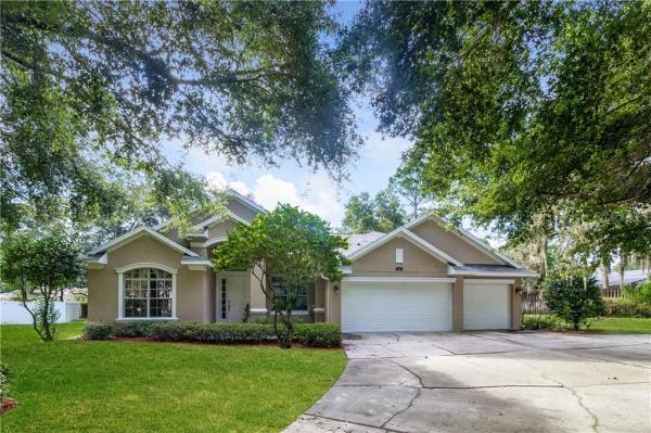 DIAMOND HILL AT SWEETWATER COUNTRY CLUB