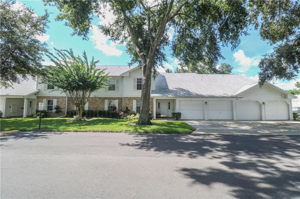 COACH HOMES AT DOVER VILLAGE