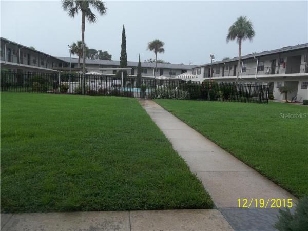 SILVER PINES GOLF VILLAGE CONDO