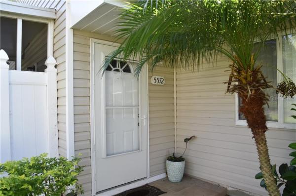 PINE SHADOWS CONDO PH 01