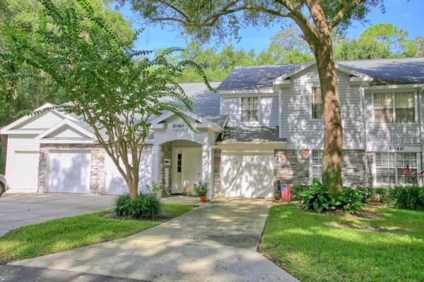 COACH HOMES AT ERROL PH 01