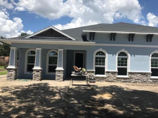 MUNRO & MCINTOSHS ADD