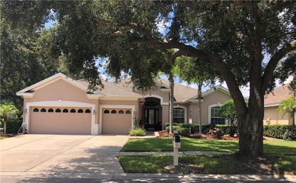 RIVER HILLS COUNTRY CLUB