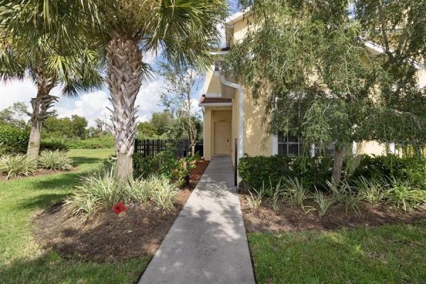 RIVERCREST TWNHMS WEST PH 02