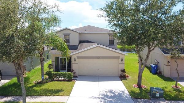 CARRIAGE POINTE PH 01