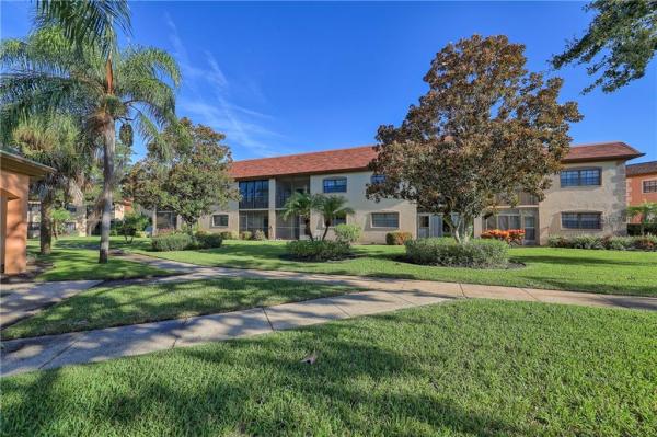 LABELLE OF LARGO CONDO