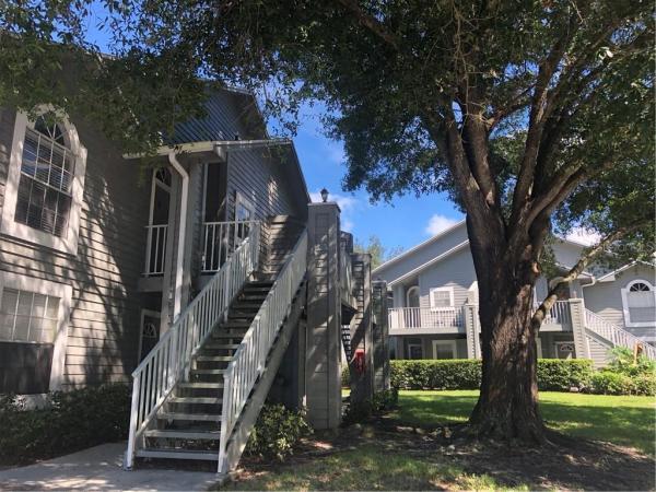 RAINTREE VILLAGE CONDO 14